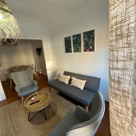 Lupita, En El Centro De * ויגו