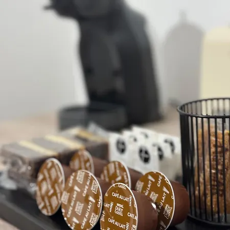 Lupita, En El Centro De ויגו