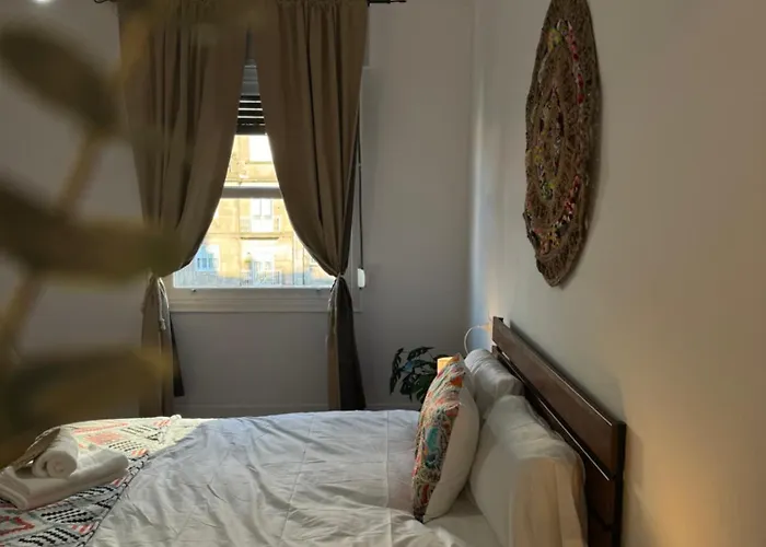 Lupita, En El Centro De Apartman Vigo