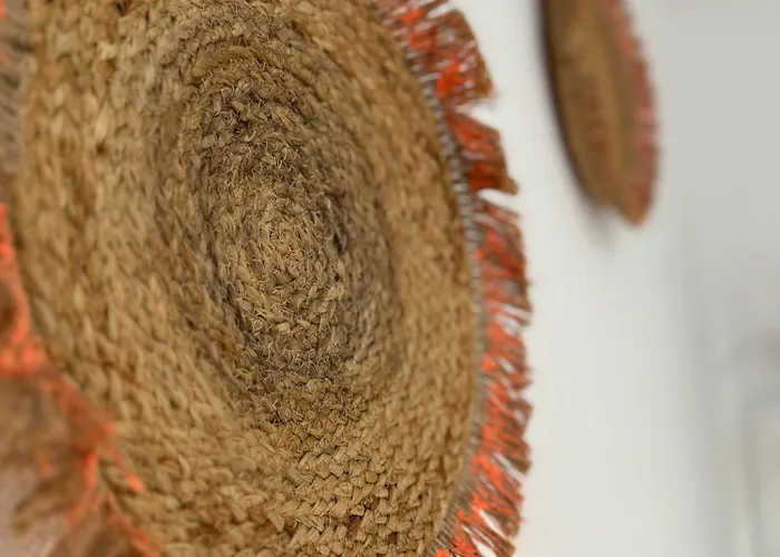 Lupita, En El Centro De Vigo