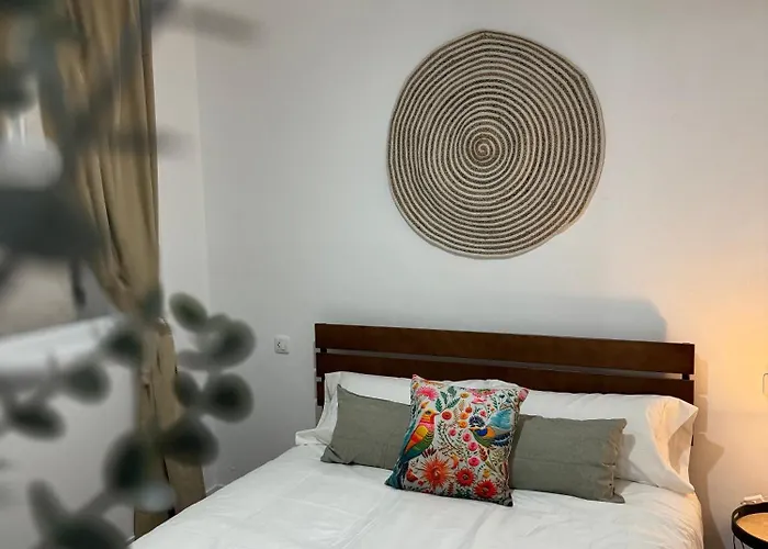 Lupita, En El Centro De * Vigo