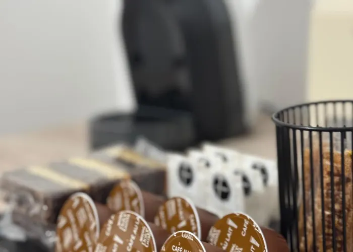 Lupita, En El Centro De Vigo