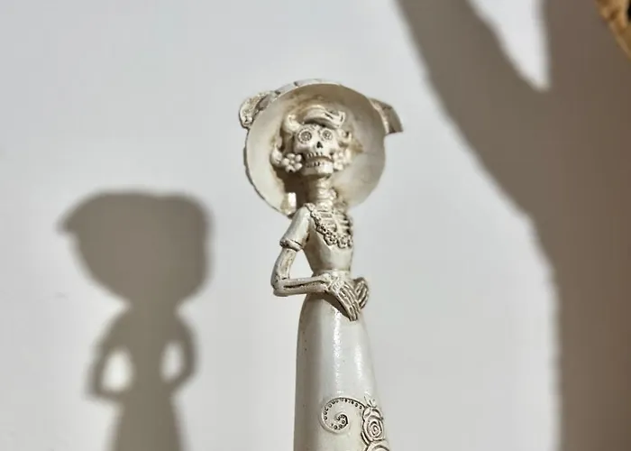 Lupita, En El Centro De Apartman *