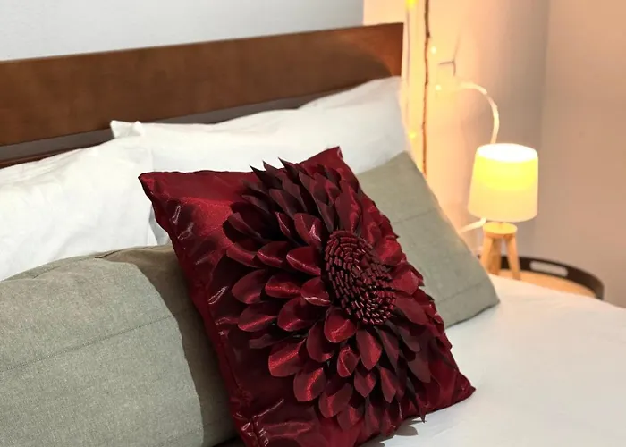 Lupita, En El Centro De Apartman