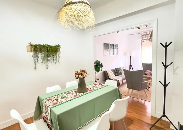 Lupita, En El Centro De *