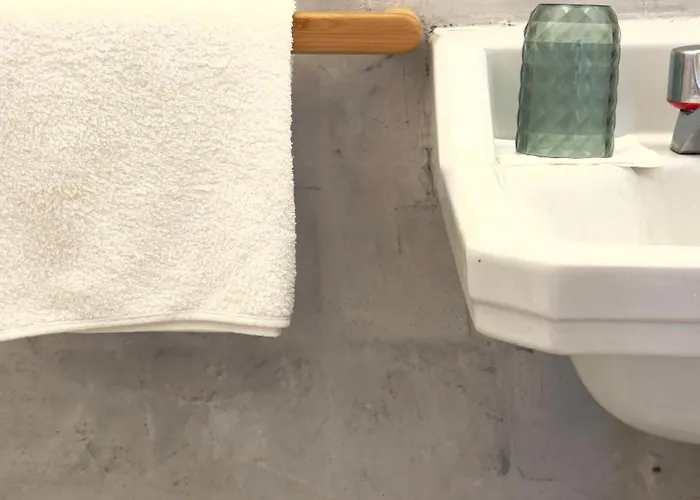 Lupita, En El Centro De Apartman *